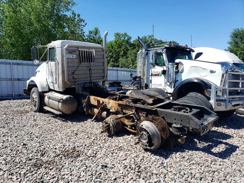 1999 Kenworth Construction მანქანა იყიდება აუქციონზე, vin: 1XKDD69X9XR815638, აუქციონის ნომერი: 53577886