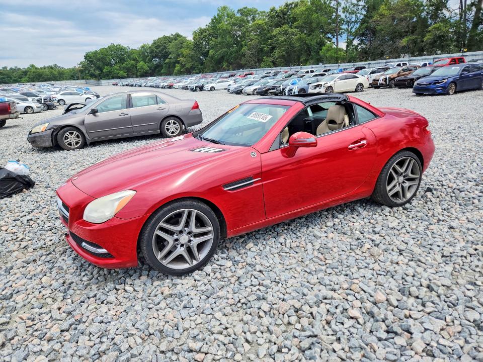 58880766 :رقم المزاد ، WDDPK4HA6FF104601 vin ، 2015 Mercedes-benz Slk مزاد بيع