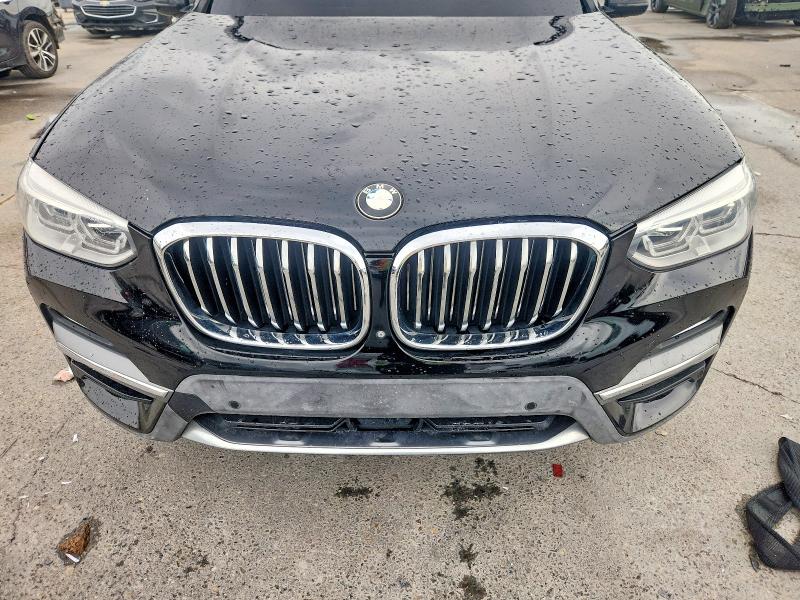 57422546 :رقم المزاد ، 5UXTR9C59JLC75382 vin ، 2018 Bmw X3 مزاد بيع