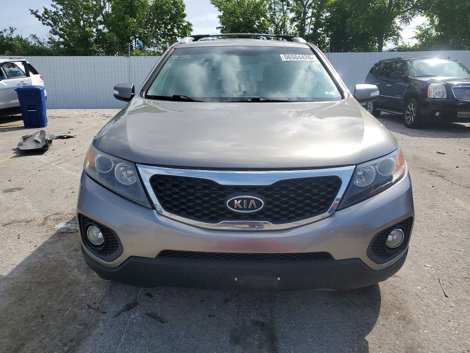 56504426 :رقم المزاد ، 5XYKTCA68DG322289 vin ، 2013 Kia Sorento مزاد بيع