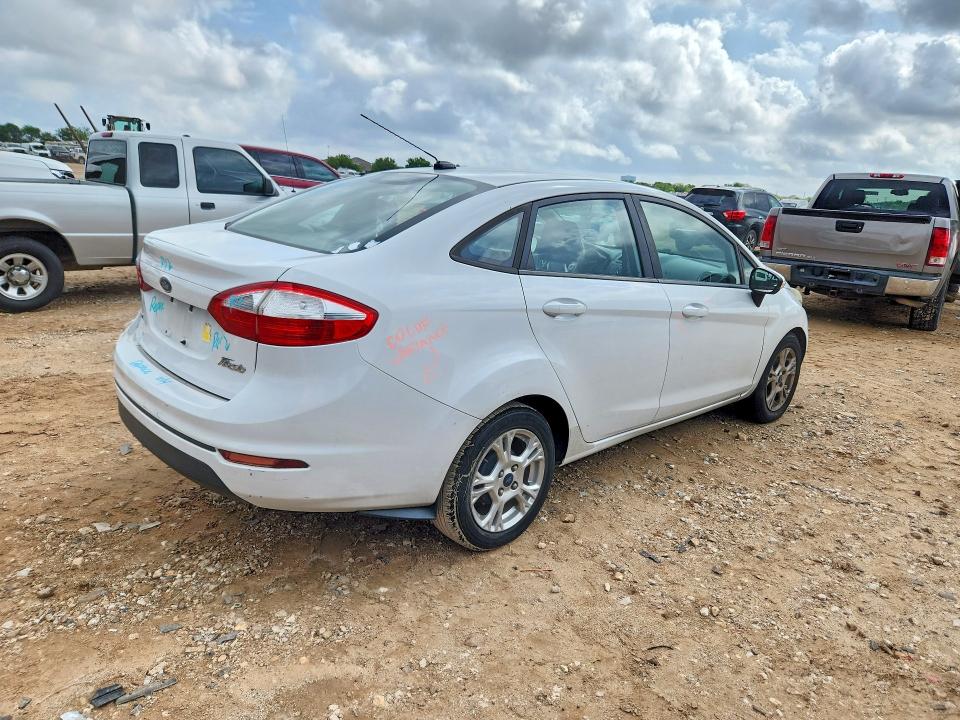 54904126 :رقم المزاد ، 3FADP4BJ9GM107703 vin ، 2016 Ford Fiesta مزاد بيع