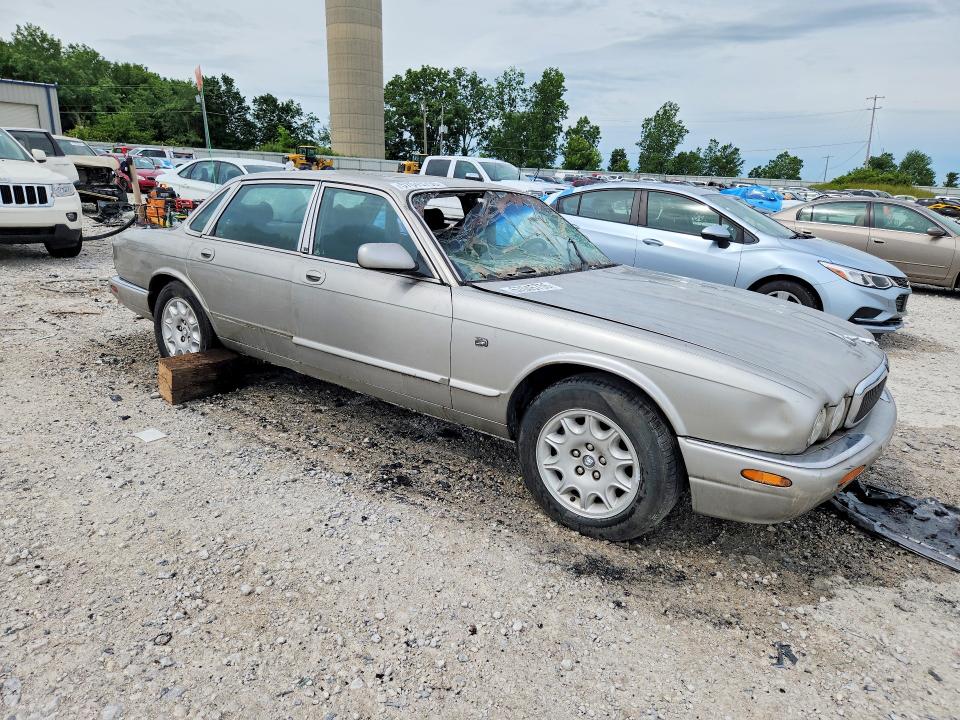1999 Jaguar Xj8 მანქანა იყიდება აუქციონზე, vin: SAJHD104XXC870171, აუქციონის ნომერი: 57045756