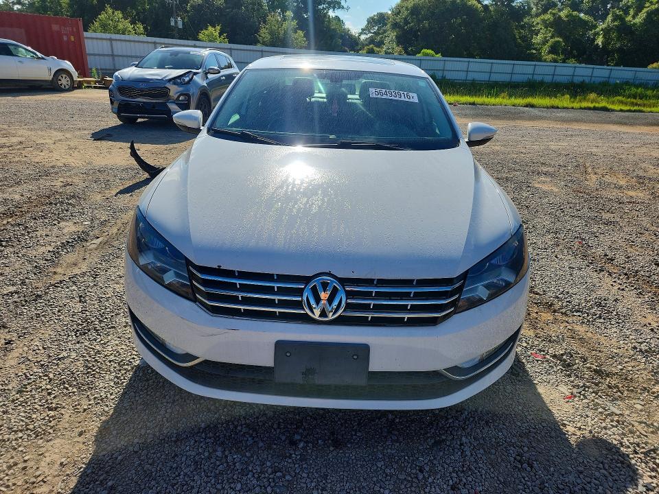56493916 :رقم المزاد ، 1VWCM7A36CC022829 vin ، 2012 Volkswagen Passat مزاد بيع