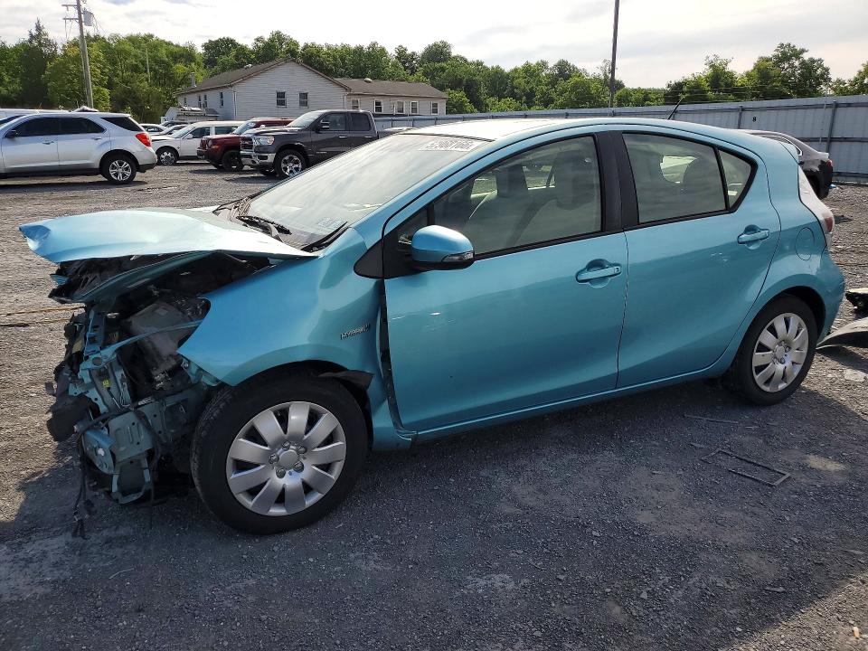 57968166 :رقم المزاد ، JTDKDTB30E1084375 vin ، 2014 Toyota Prius C مزاد بيع