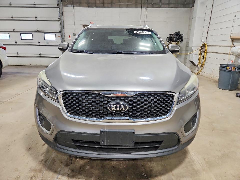 2017 Kia Sorento მანქანა იყიდება აუქციონზე, vin: 5XYPG4A39HG266715, აუქციონის ნომერი: 58514346