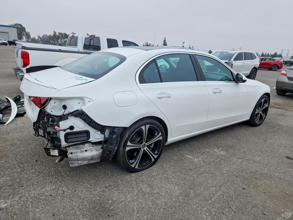 Продажа на аукционе авто 2022 Mercedes-benz C, vin: W1KAF4GB4NR063967, номер лота: 57421616