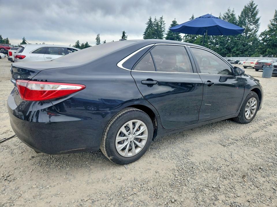 2015 Toyota Camry მანქანა იყიდება აუქციონზე, vin: 4T4BF1FK0FR455407, აუქციონის ნომერი: 58945936