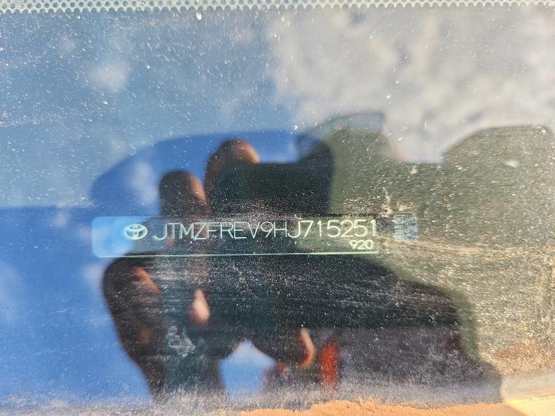 2017 Toyota Rav4 მანქანა იყიდება აუქციონზე, vin: JTMZFREV9HJ715251, აუქციონის ნომერი: 56278566