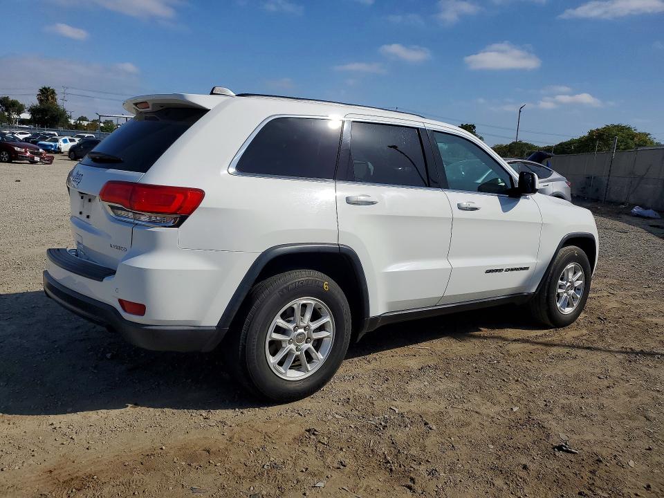 56176736 :رقم المزاد ، 1C4RJEAG5JC354240 vin ، 2018 Jeep Grand Cherokee مزاد بيع