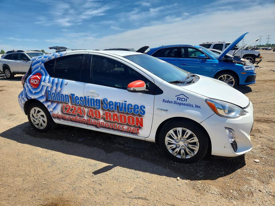 55932576 :رقم المزاد ، JTDKDTB35G1117776 vin ، 2016 Toyota Prius C مزاد بيع