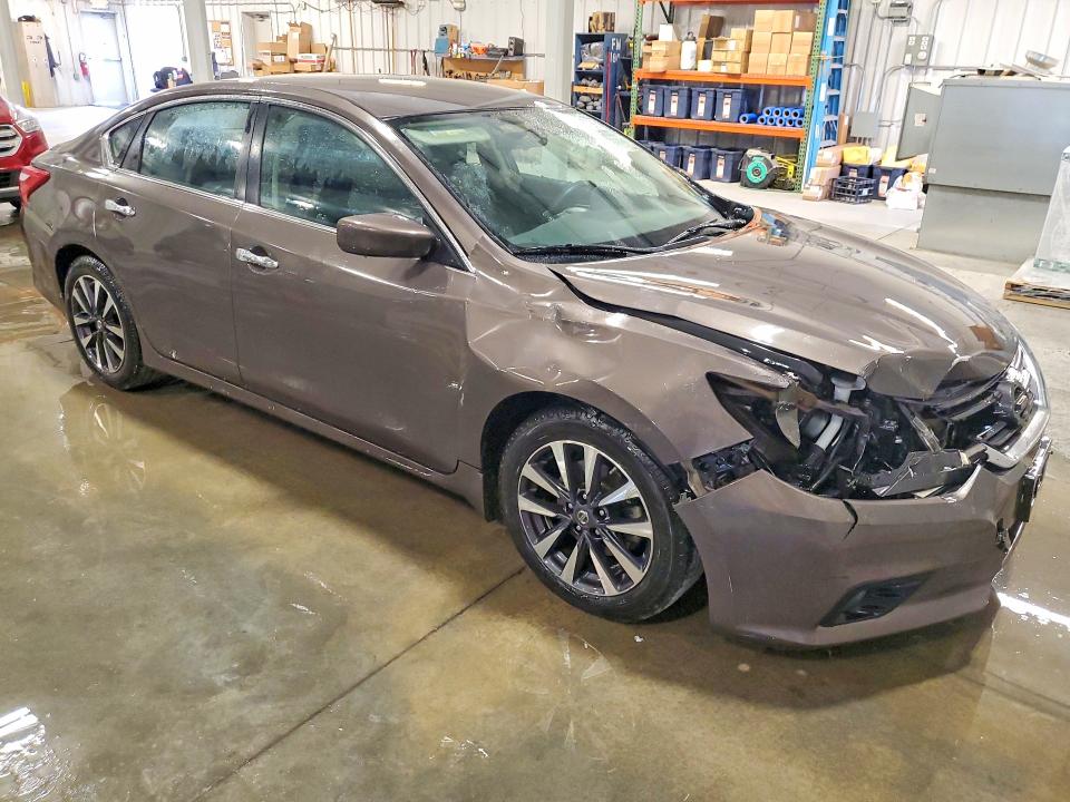 2016 Nissan Altima მანქანა იყიდება აუქციონზე, vin: 1N4AL3AP2GC235183, აუქციონის ნომერი: 57225786