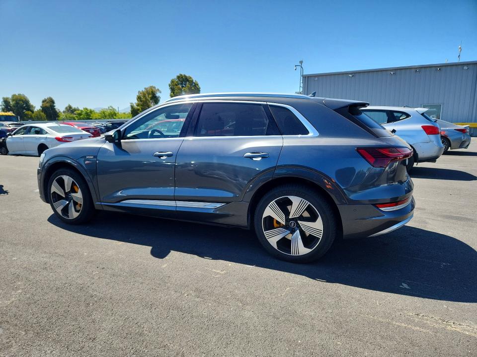 Aukcja sprzedaży 2019 Audi E-tron, vin: WA1VAAGEXKB006688, numer aukcji: 56303646
