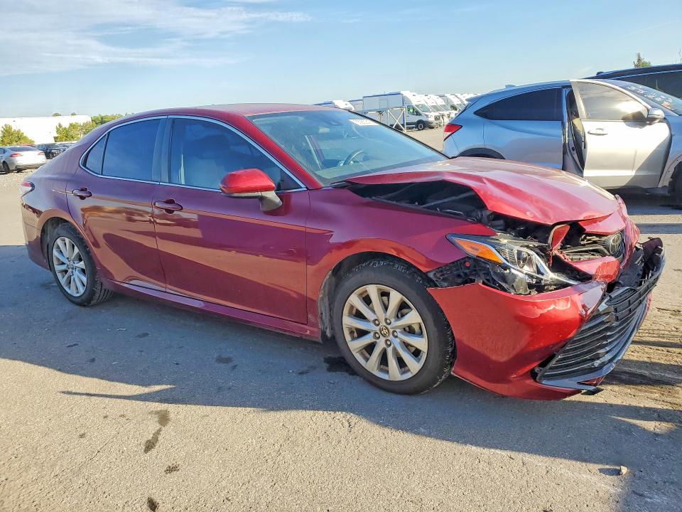 2020 Toyota Camry მანქანა იყიდება აუქციონზე, vin: 4T1C11AK4LU362678, აუქციონის ნომერი: 55930316