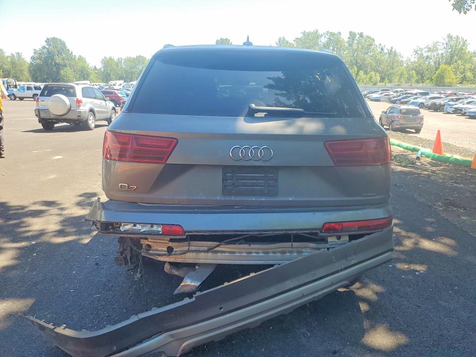 Продажа на аукционе авто 2017 Audi Q7, vin: WA1LHAF70HD046474, номер лота: 57923606
