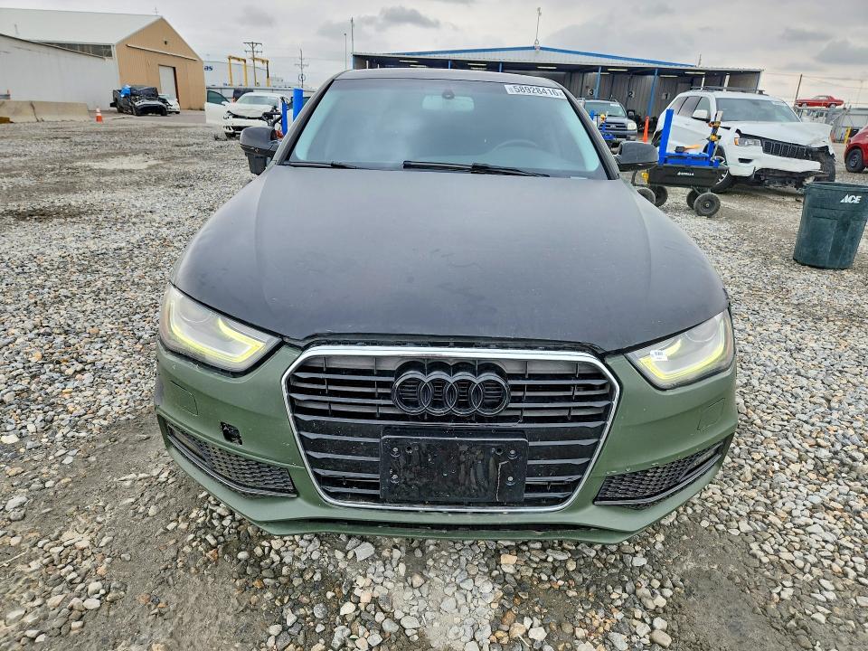 2015 Audi A4 მანქანა იყიდება აუქციონზე, vin: WAUFFAFL2FN025605, აუქციონის ნომერი: 58928416