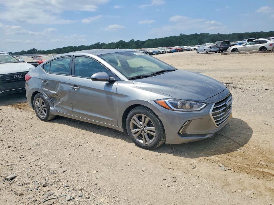 56133046 :رقم المزاد ، KMHD84LF5HU300392 vin ، 2017 Hyundai Elantra مزاد بيع