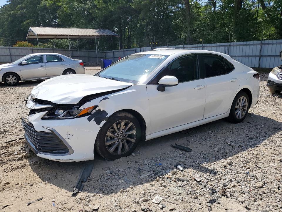 58589226 :رقم المزاد ، 4T1C11AK4PU119572 vin ، 2023 Toyota Camry مزاد بيع