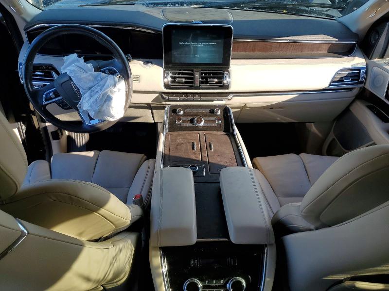 57487696 :رقم المزاد ، 5LMJJ2KT1LEL21131 vin ، 2020 Lincoln Navigator مزاد بيع