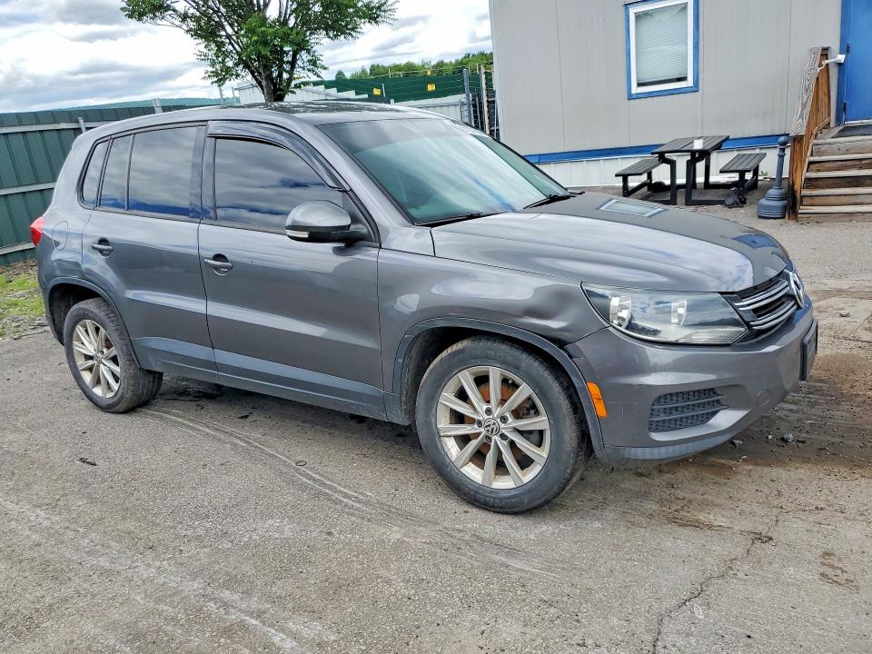 57031586 :رقم المزاد ، WVGBV3AX3EW549568 vin ، 2014 Volkswagen Tiguan مزاد بيع