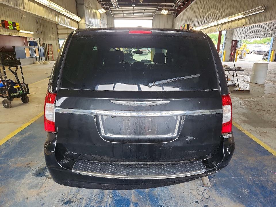 58440806 :رقم المزاد ، 2A4RR6DG0BR500234 vin ، 2011 Chrysler Town & Country مزاد بيع