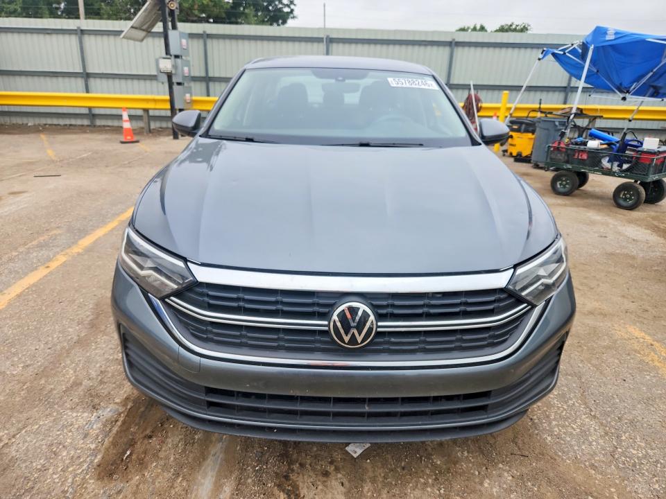 55788246 :رقم المزاد ، 3VW5M7BU4PM052237 vin ، 2023 Volkswagen Jetta مزاد بيع