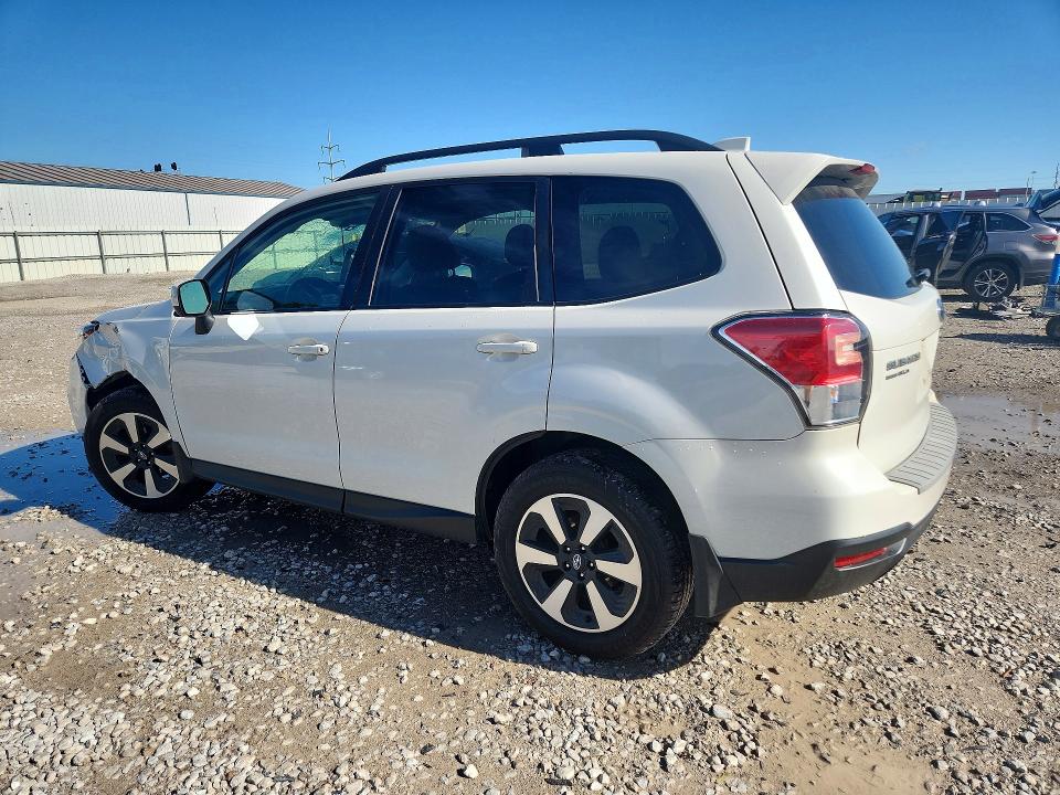 2017 Subaru Forester მანქანა იყიდება აუქციონზე, vin: JF2SJAGC9HH579130, აუქციონის ნომერი: 57322266