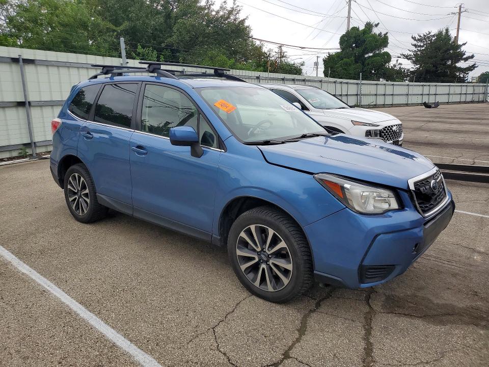 56468946 :رقم المزاد ، JF2SJGEC1HH800905 vin ، 2017 Subaru Forester مزاد بيع