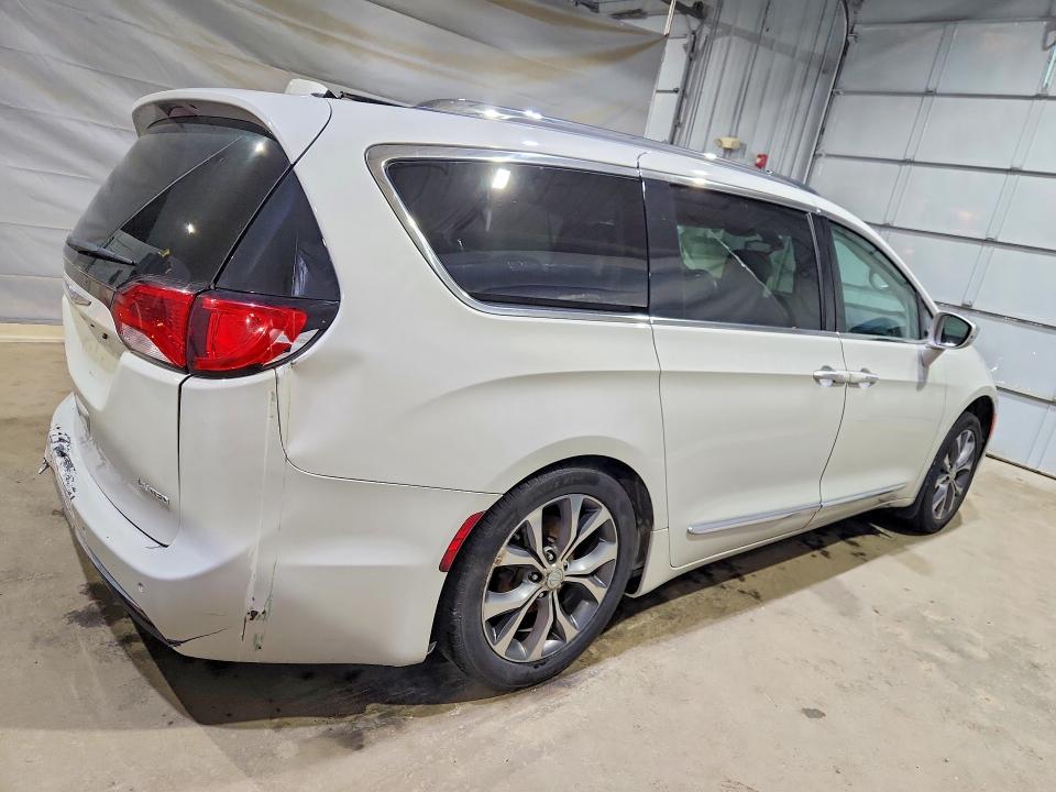 55541866 :رقم المزاد ، 2C4RC1GG4HR591474 vin ، 2017 Chrysler Pacifica مزاد بيع