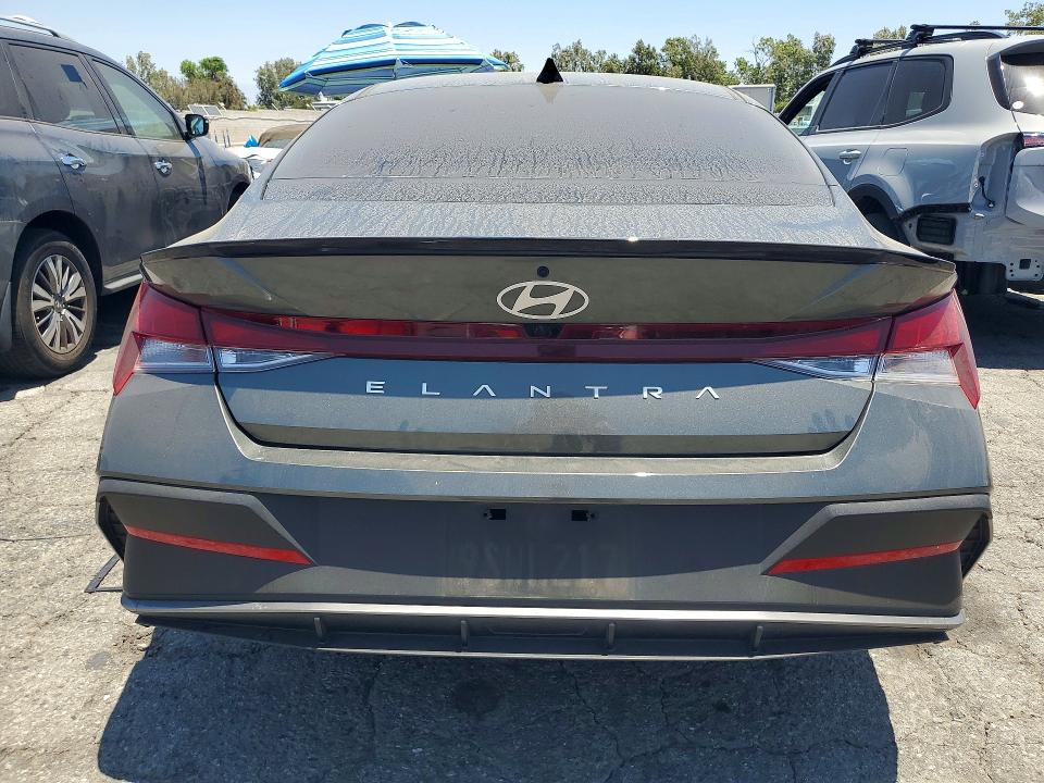 56643216 :رقم المزاد ، KMHLM4DG8SU958147 vin ، 2025 Hyundai Elantra مزاد بيع