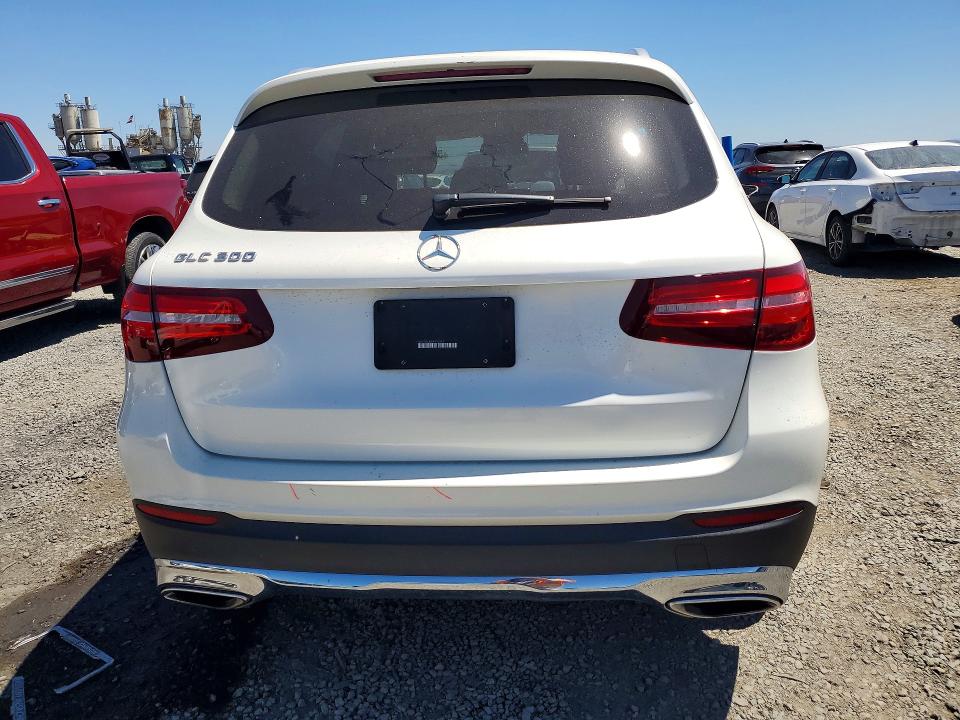 57227406 :رقم المزاد ، WDC0G4JB8HF193374 vin ، 2017 Mercedes-benz Glc مزاد بيع