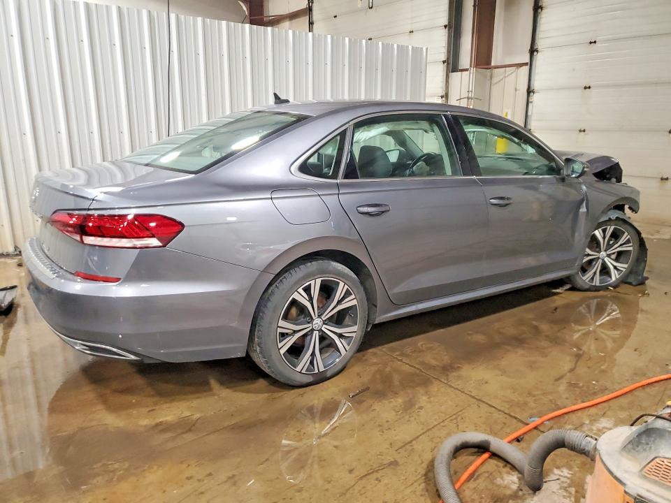 Продажа на аукционе авто 2022 Volkswagen Passat, vin: 1VWSA7A39NC004431, номер лота: 57184826
