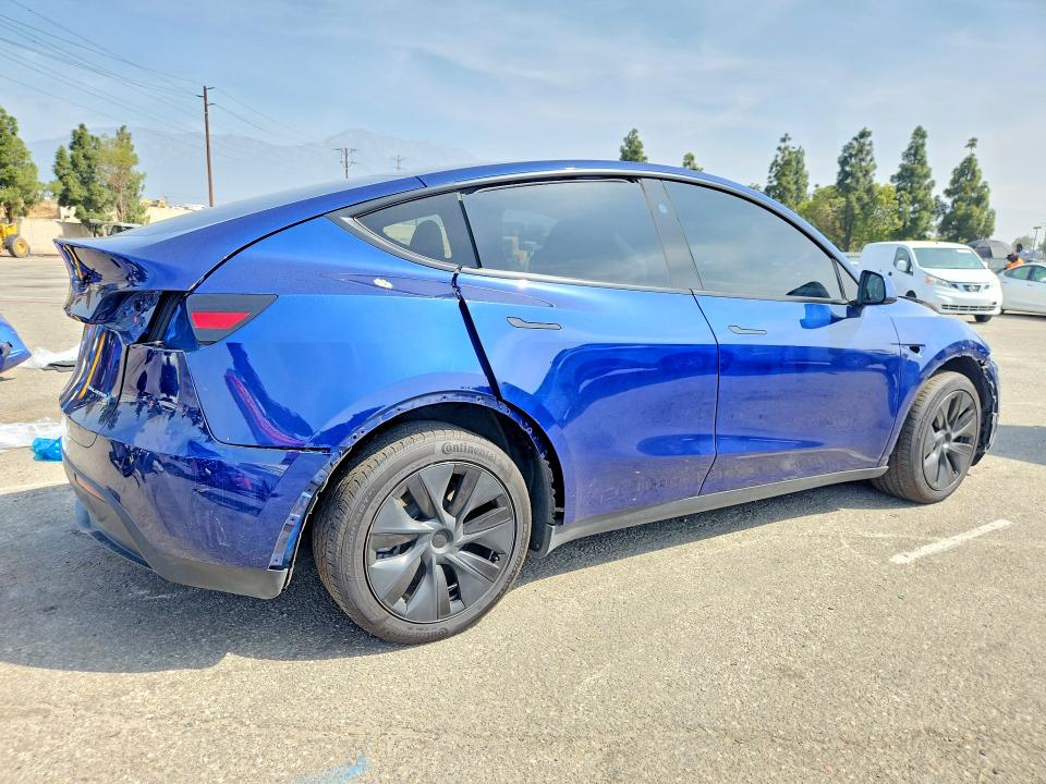 53393376 :رقم المزاد ، 7SAYGDEE9SF219007 vin ، 2025 Tesla Model Y مزاد بيع
