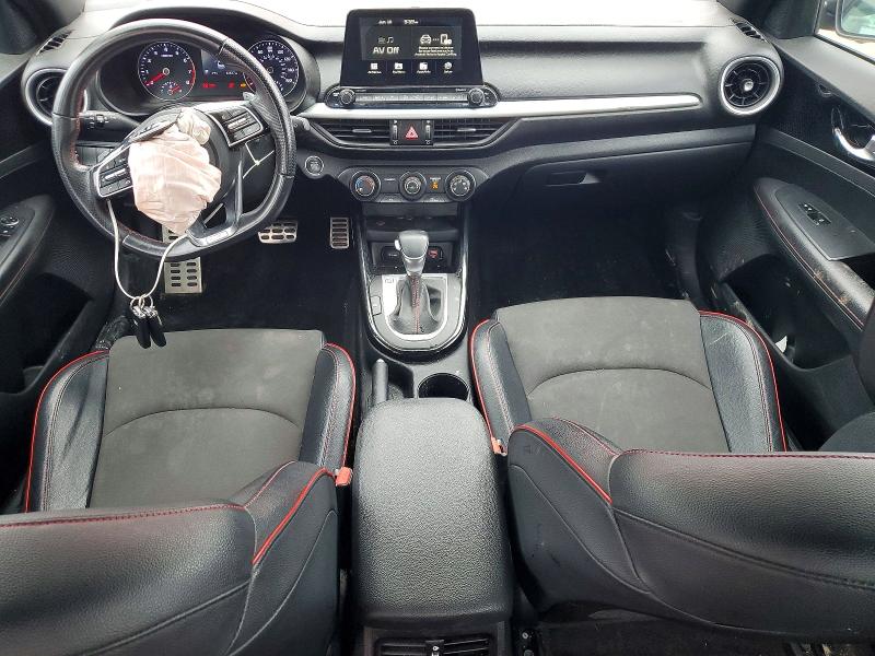 2020 Kia Forte მანქანა იყიდება აუქციონზე, vin: 3KPF44AC3LE225832, აუქციონის ნომერი: 57350405