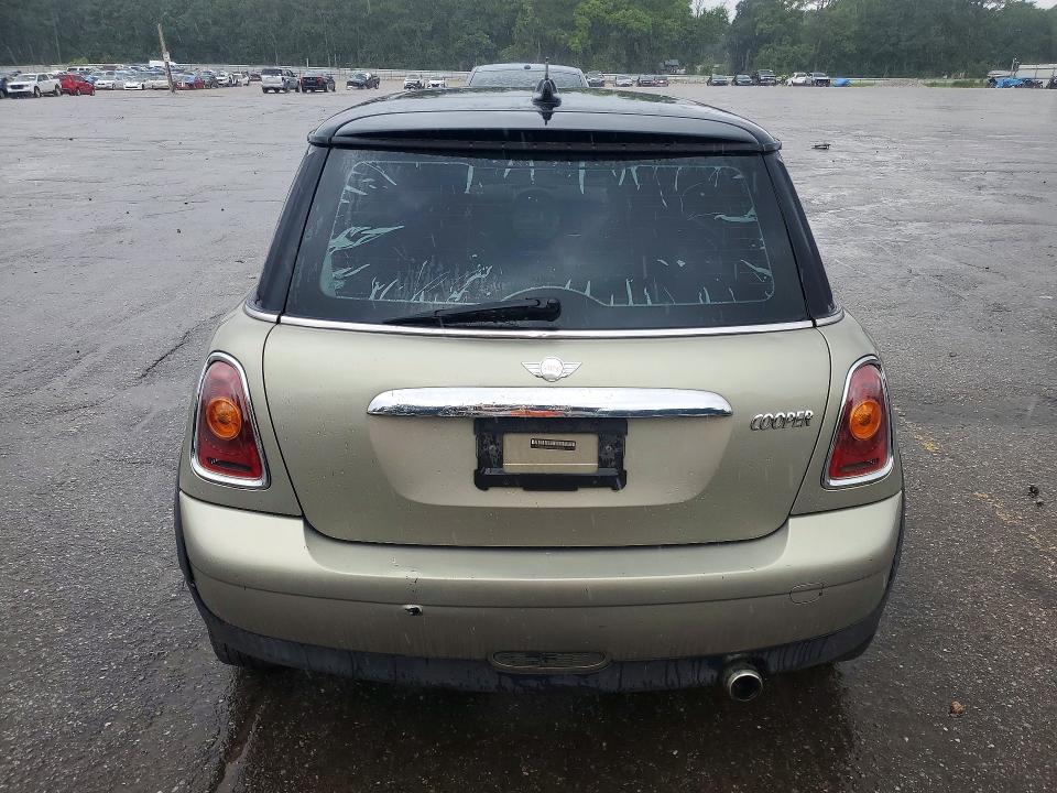 2007 Mini Cooper მანქანა იყიდება აუქციონზე, vin: WMWMF33597TT57367, აუქციონის ნომერი: 57494116