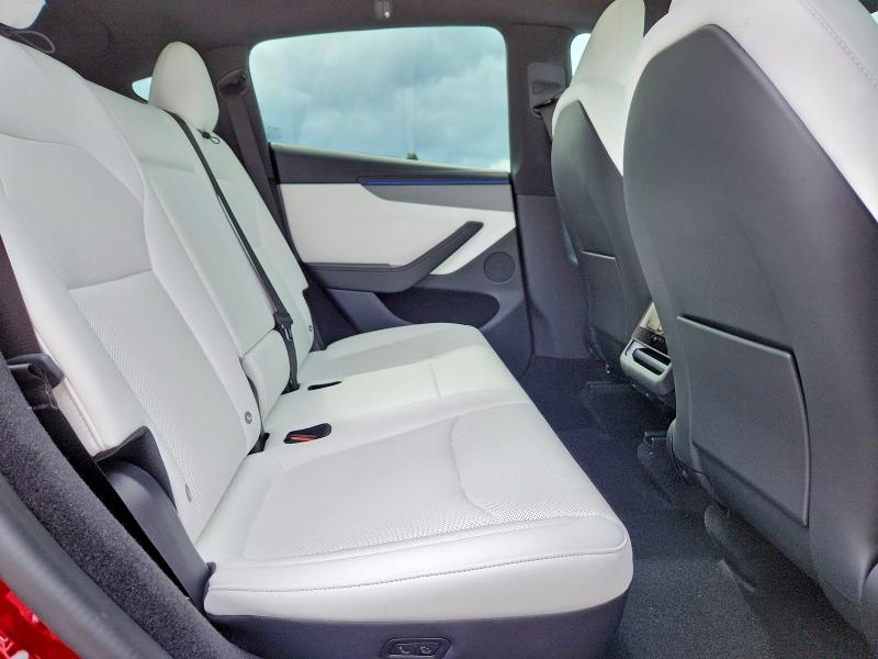 Продаж на аукціоні авто 2026 Tesla Model Y, vin: 7SAYGDEE1TF628538, номер лоту: 56887806