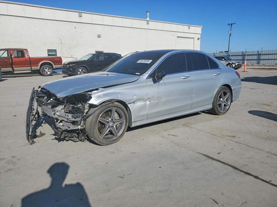55529306 :رقم المزاد ، 55SWF4KB0GU127520 vin ، 2016 Mercedes-benz C مزاد بيع