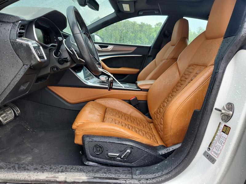 52033746 :رقم المزاد ، WUAPCBF20MN901083 vin ، 2021 Audi Rs7 مزاد بيع