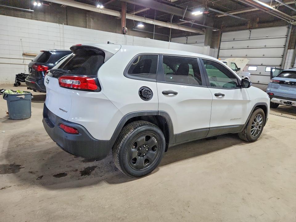58204636 :رقم المزاد ، 1C4PJLAB8HW660521 vin ، 2017 Jeep Cherokee مزاد بيع
