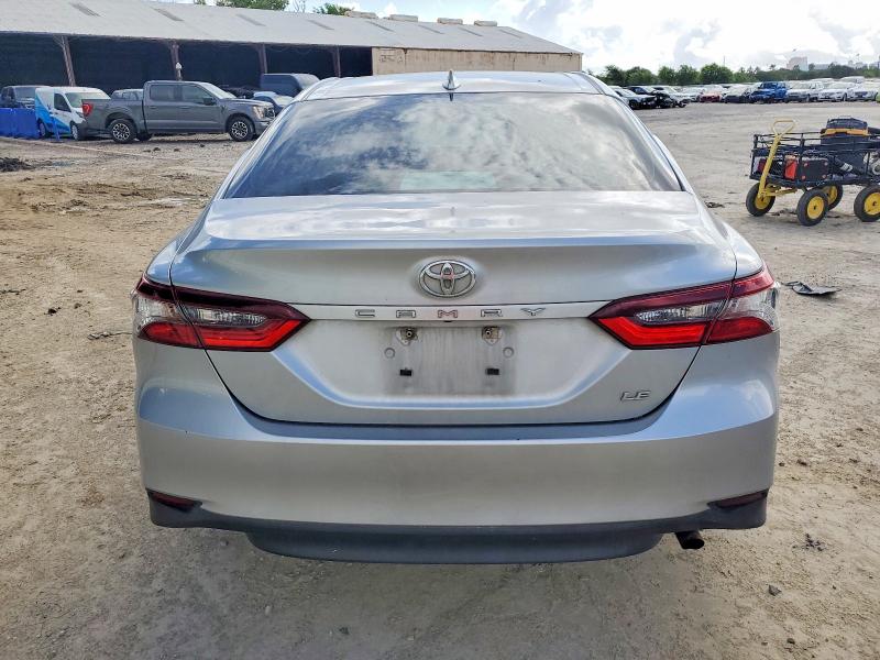 56584976 :رقم المزاد ، 4T1C11AK6RU200429 vin ، 2024 Toyota Camry مزاد بيع