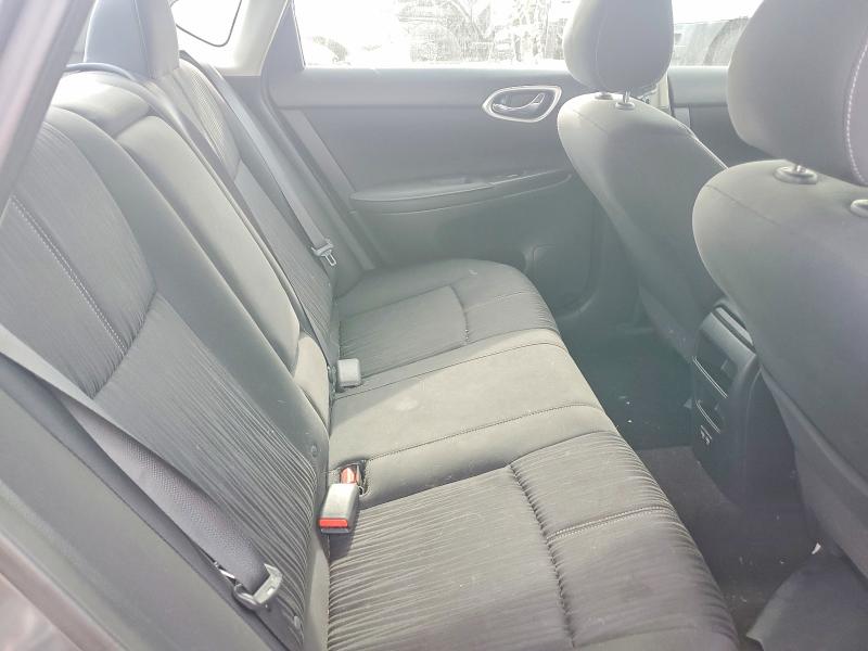 56058746 :رقم المزاد ، 3N1AB7AP6JL642703 vin ، 2018 Nissan Sentra مزاد بيع