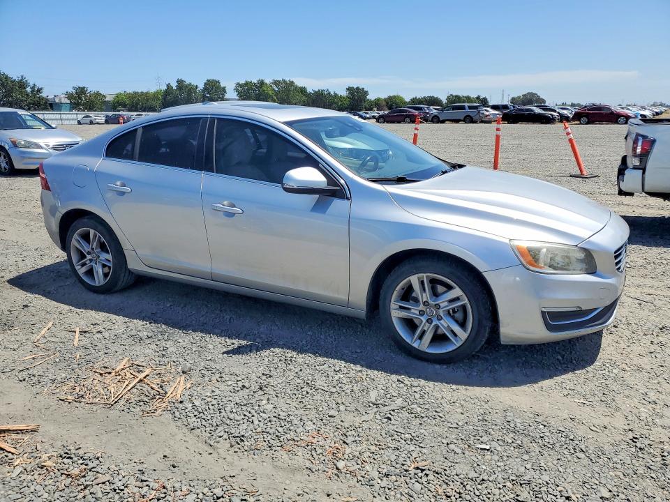 Продажа на аукционе авто 2015 Volv S60, vin: YV140MFKXF2366296, номер лота: 55473916