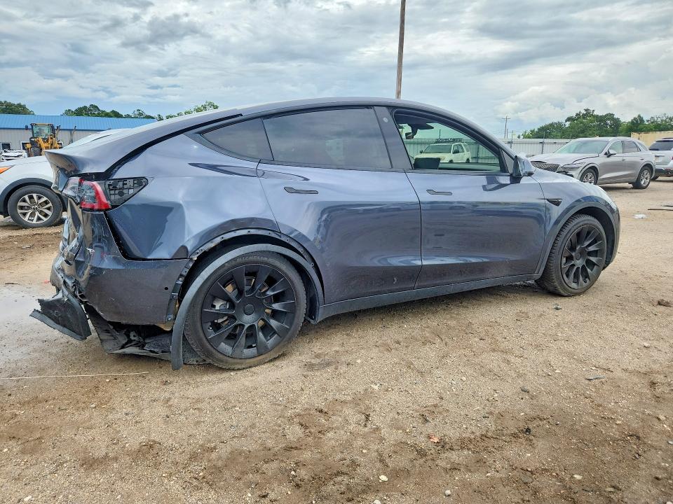 57064776 :رقم المزاد ، 5YJYGDEE8MF158653 vin ، 2021 Tesla Model Y مزاد بيع