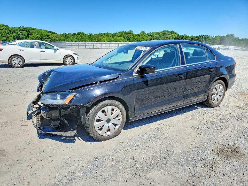 55988736 :رقم المزاد ، 3VW167AJ0HM342153 vin ، 2017 Volkswagen Jetta مزاد بيع