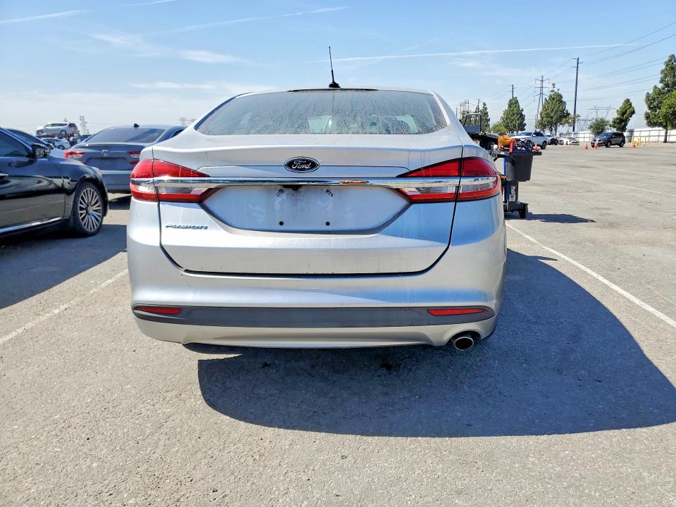57165676 :رقم المزاد ، 3FA6P0G76HR294000 vin ، 2017 Ford Fusion مزاد بيع