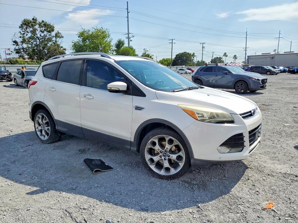 Продаж на аукціоні авто 2016 Ford Escape, vin: 1FMCU0JX1GUC20050, номер лоту: 59240216