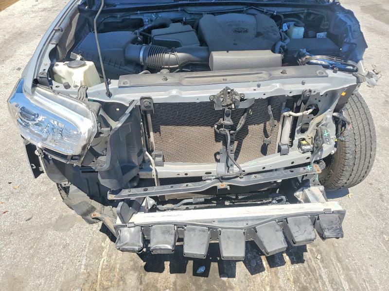 57492756 :رقم المزاد ، 3TMAZ5CN8MM141545 vin ، 2021 Toyota Tacoma مزاد بيع