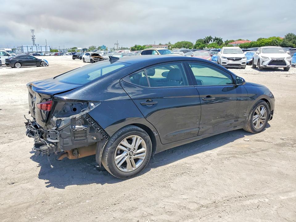 57385266 :رقم المزاد ، 5NPD84LF2KH466598 vin ، 2019 Hyundai Elantra مزاد بيع