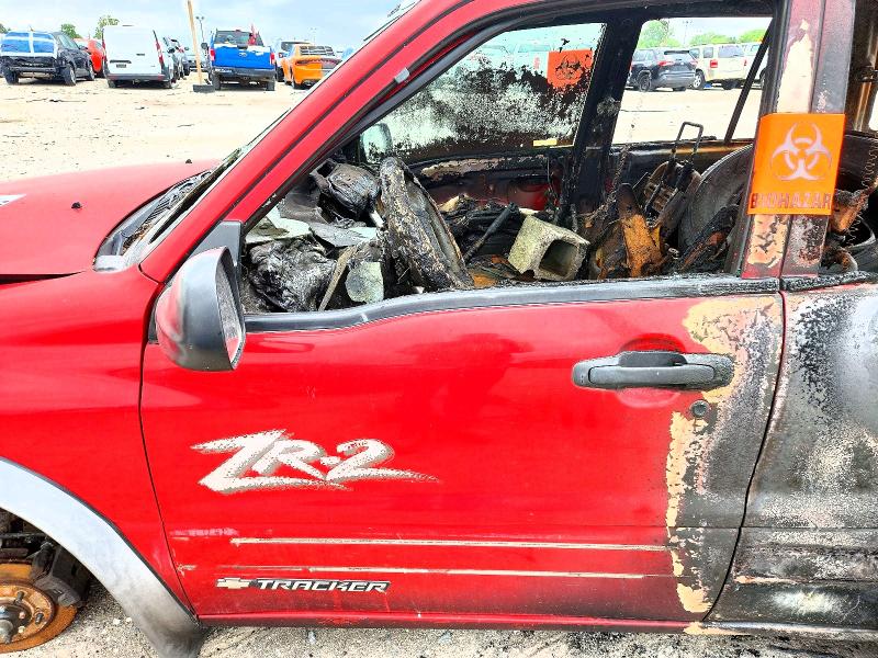 56470876 :رقم المزاد ، 2CNBJ734746904692 vin ، 2004 Chevrolet Tracker مزاد بيع