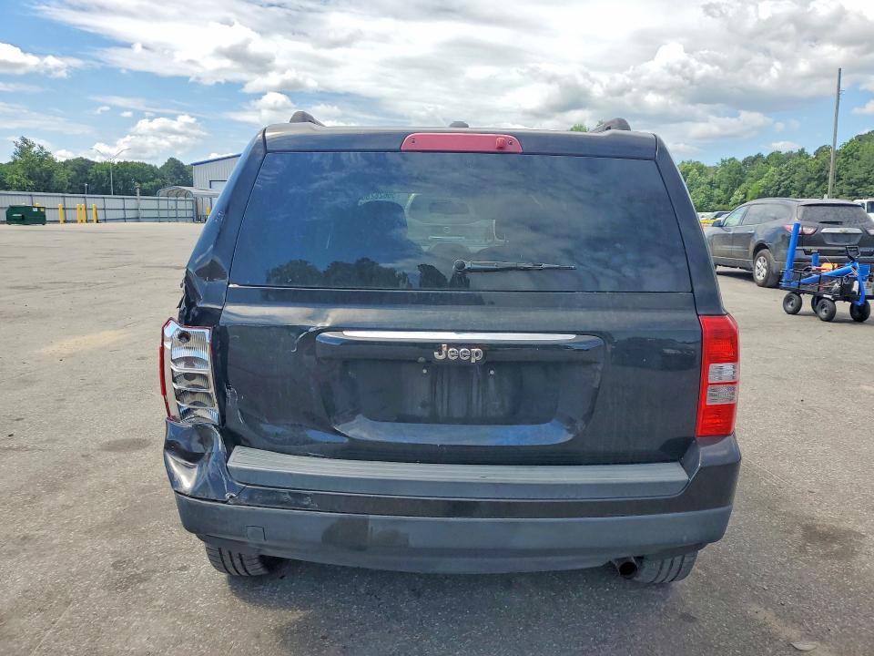 56628286 :رقم المزاد ، 1C4NJPBA8HD156485 vin ، 2017 Jeep Patriot مزاد بيع