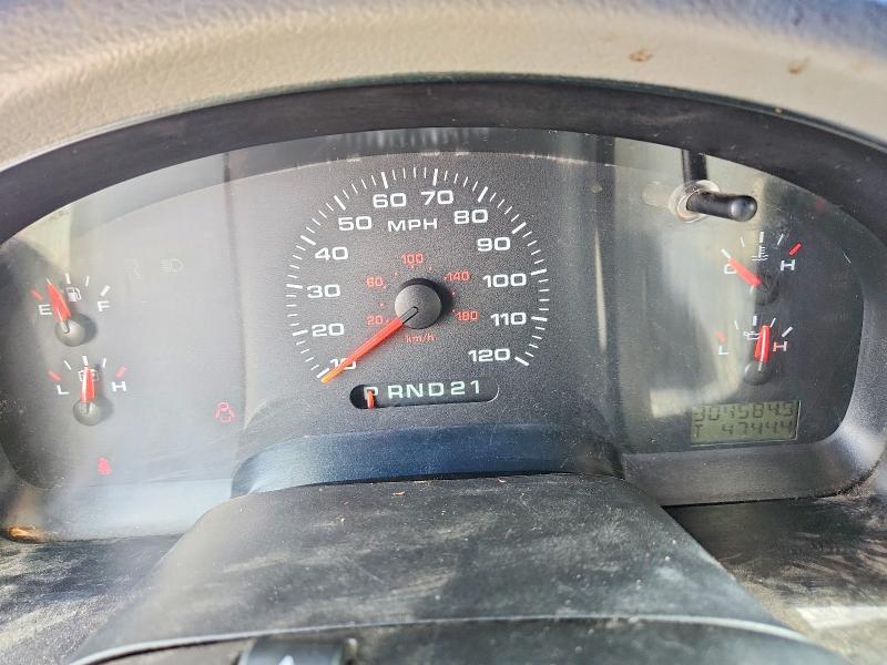 58512226 :رقم المزاد ، 1FTRX14W15NA71046 vin ، 2005 Ford F150 مزاد بيع
